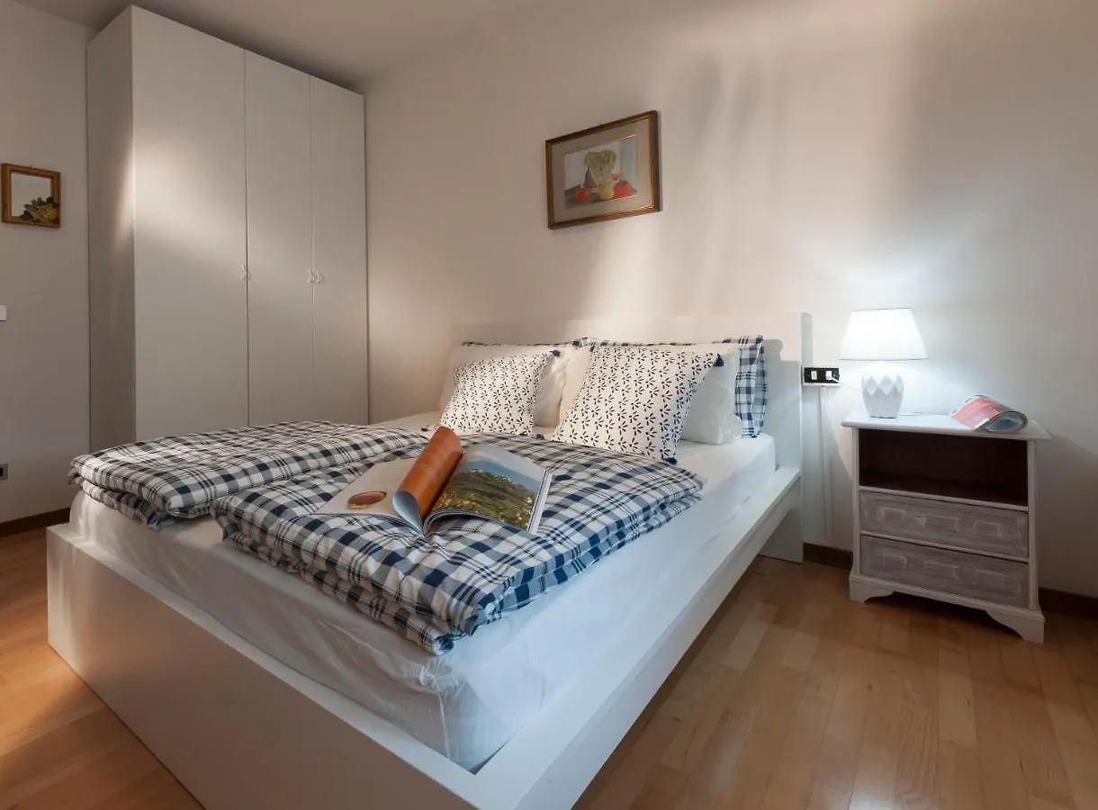 La Casa Di Lazise Apartment
